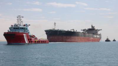 قناة السويس: نجاح عملية قطر ناقلة البترول SOUNION