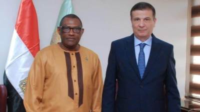 وزير الزراعة يبحث تعزيز التعاون الزراعي مع سفير سيراليون بالقاهرة