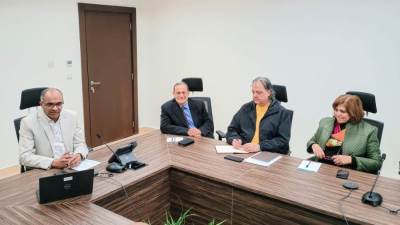 نائب وزير الاسكان يناقش مع ممثلي البنك الدولي التعاون بالمشروعات المستقبلية