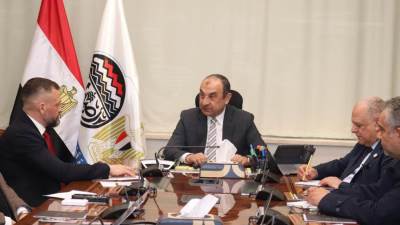 شيمي: حريصون على تعزيز الشراكات مع الشركات العالمية في مختلف المجالات الصناعية