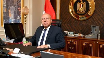 وزير الصناعة والنقل يتابع جاهزية المرحلة الأولى من مشروع الأتوبيس الترددي BRT