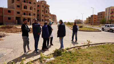 رئيس جهاز سوهاج الجديدة يتابع أعمال الطرق ومشروع سكن لكل المصريين بالمدينة