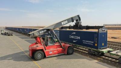 النقل تطرح عدد 4 موانىء جافة بالسادات وبرج العرب وسوهاج وأبوسمبل للاستثمار