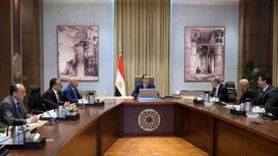 مدبولي يتابع مع مسئولي المنصور للسيارات خطط إنشاء مصنعهم الجديد بأكتوبر الجديدة