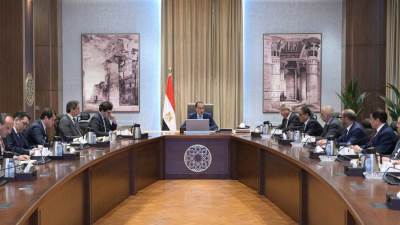 رئيس الوزراء يلتقي أعضاء اللجنة المُشكلة لبحث تحديات ومستقبل الإعلام والدراما المصرية