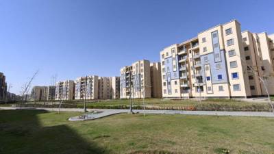 وزير الإسكان: طرح 15 ألف وحدة سكنية لمتوسطي الدخل بنظام أسبقية الحجز