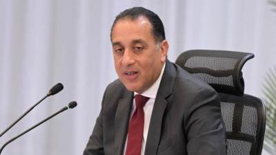 رئيس الوزراء يهنئ البابا تواضروس الثاني بعيد القيامة المجيد