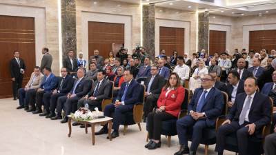  رئيس الوزراء يتفقد معسكر القرش الدولي المطور للشباب بالإسماعيلية