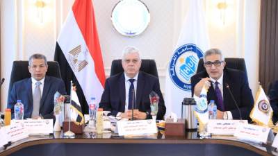 وزير التعليم العالي يترأس اجتماع المجلس الأعلى للجامعات بجامعة الغردقة