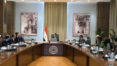 رئيس الوزراء يبحث سبل التعاون مع السفير الألماني بالقاهرة
