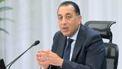 رئيس الوزراء يصل الجابون للمشاركة في حفل تنصيب الرئيس بريس نجيما