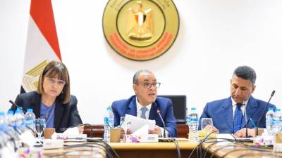 وزير الخارجية والهجرة يلتقي بمُديري مكاتب الأمم المُتحدة الإقليمية في القاهرة
