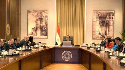 رئيس الوزراء يستعرض مقترحات زيادة عدد فصول ودور الحضانة