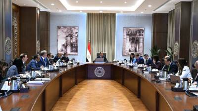 رئيس الوزراء يتابع مستجدات الموقف الحالي لبرنامج الطروحات الحكومية