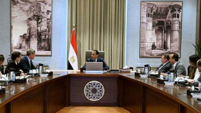 رئيس الوزراء يستقبل الرئيس التنفيذي لشركة "فيزا"