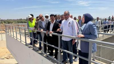 نائب وزير الإسكان يتابع سير العمل بمنظومة مياه الشرب والصرف الصحي بالشرقية