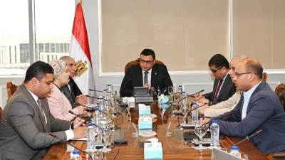 وزير الإسكان يتابع الخدمات المقدمة للمواطنين من خلال بوابة هيئة المجتمعات العمرانية