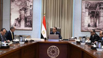 رئيس الوزراء يتابع مع وزير الاتصالات عددا من ملفات عمل الوزارة