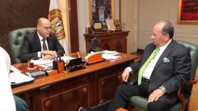 وزير العمل يلتقي وفدًا من شركة إيلو للإستشارات والخدمات المتكاملة