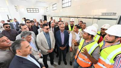 وزير الإسكان ومحافظ الشرقية يتفقدان عدد من مشروعات المياه والصرف الصحي بالمحافظة