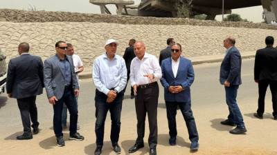 رئيس الوزراء يتابع سير الأعمال بمحيط منطقة السيدة عائشة