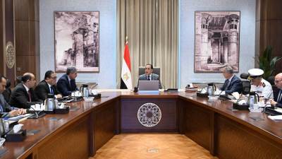 رئيس الوزراء يناقش سُبل الاستفادة من الآثار الغارقة بخليج أبي قير