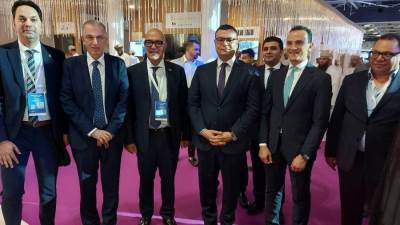 وزير الإسكان يصل إلى مسقط ويُشارك في افتتاح معرض ومؤتمر عُمان العقاري