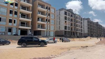 الإسكان: استمرار أعمال تطوير البنية التحتية بالقرى السياحية وفق الجدول الزمني