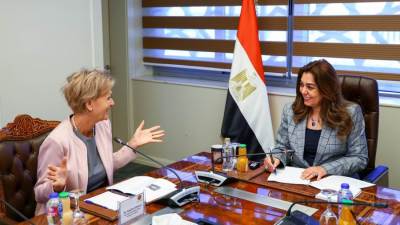 وزيرة التنمية المحلية تبحث مع سفيرة الاتحاد الأوروبي بالقاهرة مجالات التعاون المشترك