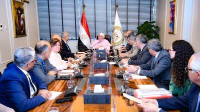 وزيرة البيئة تلتقي أعضاء جمعية رجال الأعمال المصريين