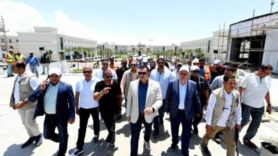 وزير الإسكان يتفقد مشروع سكن لكل المصريين والمدينة التراثية بالعلمين الجديدة