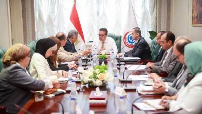 وزير الصحة يبحث مع شركة «جريفولز إيجيبت» سبل تعزيز التعاون