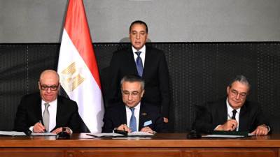 رئيس الوزراء يشهد توقيع عقد شراكة وتطوير لإطلاق مدينة "جريان" بمحور الشيخ زايد