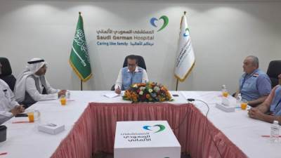 وزير الصحة يعقد اجتماعا مع رئيس بعثة الحج الطبية فور وصوله الأراضي المقدسة