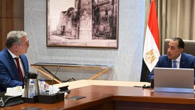 رئيس الوزراء يلتقى وزير البترول لمتابعة عدد من ملفات العمل