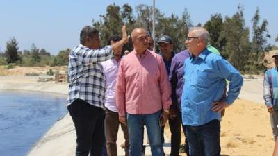 مسئولو "الإسكان" يتفقدون مشروعات دعم وتطوير البنية الأساسية ببرج العرب الجديدة