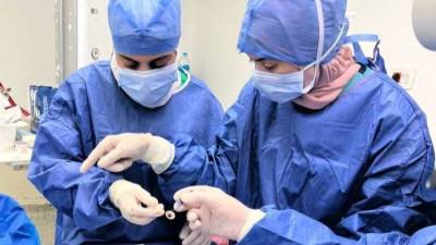 الرعاية الصحية: زراعة قرنية معقدة لسيدة ستينية تحت مظلة التأمين الصحي الشامل