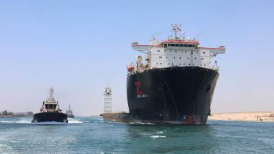 أسامة ربيع: تعاملنا بشكل فورى واحترافى مع حادث جنوح سفينة RED ZED1