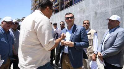 وزير الإسكان يواصل جولته اليوم بتفقد كومباوند مزارين والحي اللاتيني بالعلمين الجديدة