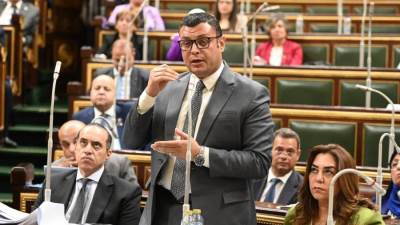 وزير الإسكان يشارك في الجلسة العامة لمجلس النواب