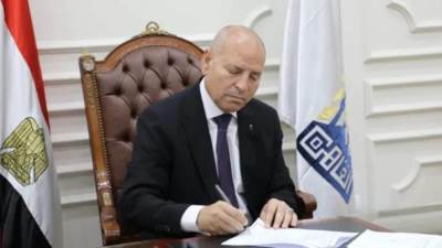 محافظ القاهرة يعتمد تنسيق القبول بالثانوى العام بحد أدنى 230 درجة