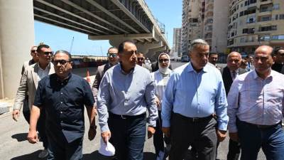 رئيس الوزراء يتفقد أعمال تطوير محور محمد نجيب وتوسعة كورنيش الإسكندرية