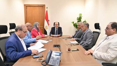 وزير الري يلتقي عددًا من أعضاء مجلس النواب لمناقشة طلبات المواطنين