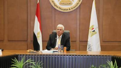 عاشور: أهمية توفير بيئة متكاملة لريادة الأعمال وتحفيز الابتكار داخل الجامعات المصرية