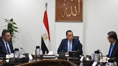 رئيس الوزراء يستعرض موقف توافر الأسمدة الزراعية ومنظومة حوكمة تداولها