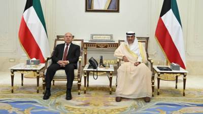 ولي عهد الكويت يستقبل وزير الصناعة والنقل لتدعيم التعاون المشترك بين البلدين