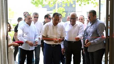 رئيس الوزراء يفتتح معرض الهيئة العربية للتصنيع للصناعات الخشبية بالعلمين