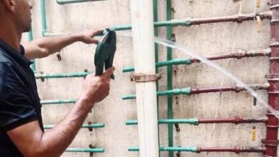 حملات لفصل وصلات المياه الخلسة وتحصيل المتأخرات بالنوبارية الجديدة والسادات