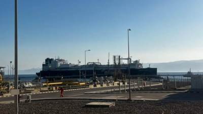 وزارة البترول: وصول وحدة التغييز العائمة "إينرجيوس فورس" إلى ميناء العقبة بالأردن ضمن خطة تأمين إمدادات الطاقة وتعزيز التعاون الإقليمي