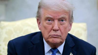 ترامب: الأمريكيون ذوي الدخل المحدود والمتوسط يحصلون على أرباح من الرسوم الجمركية